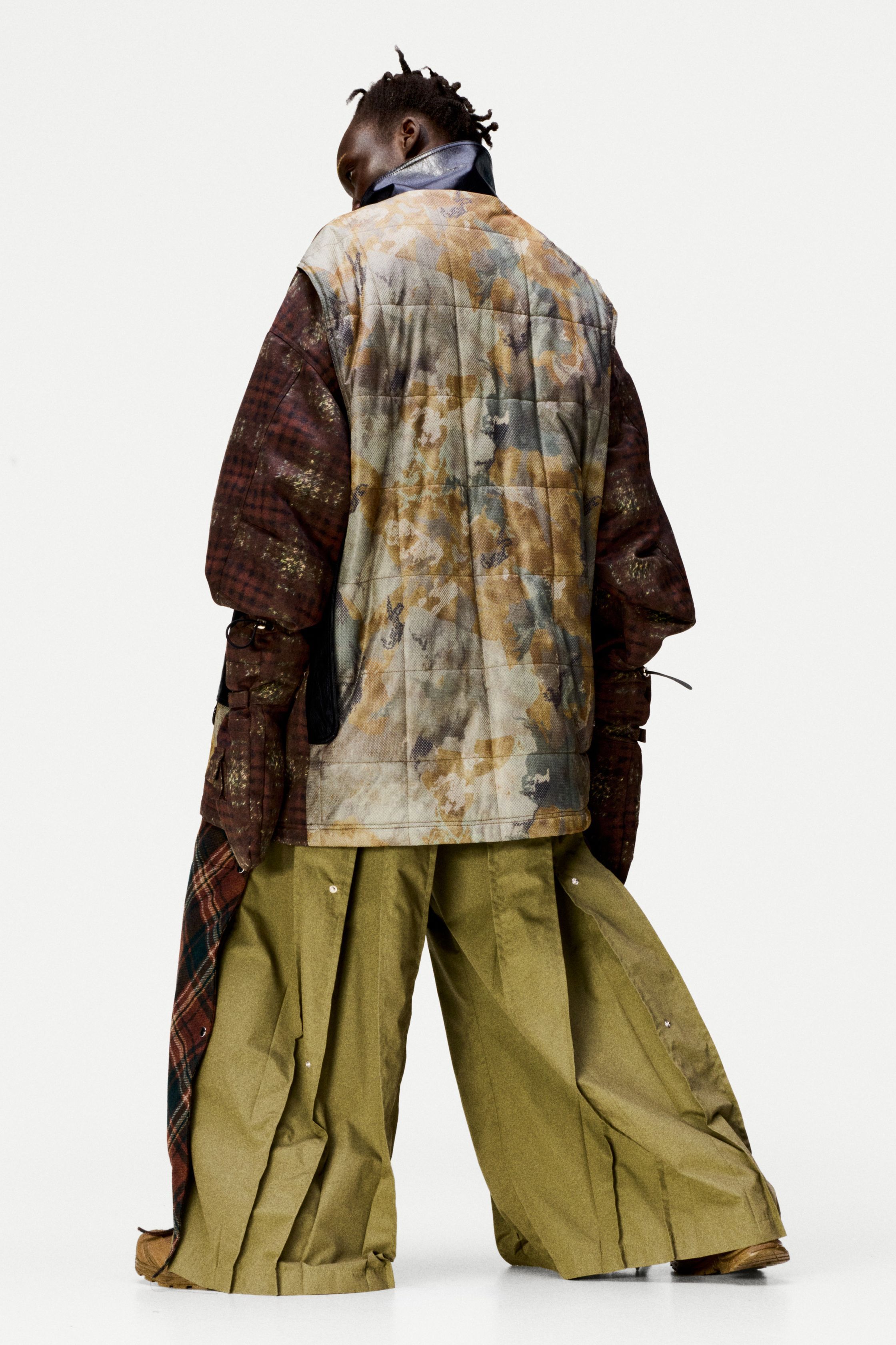 See Finnish designer Rolf Ekroth FW26 menswear collection, after