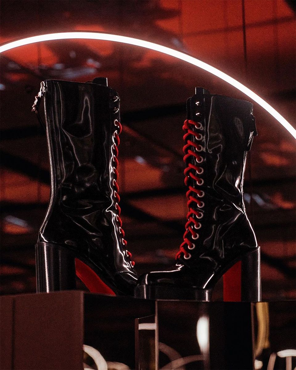 Black boots red laces